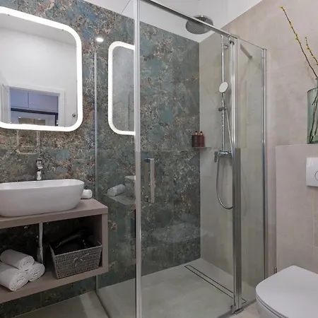 Гостьовий будинок Park Luxury 2